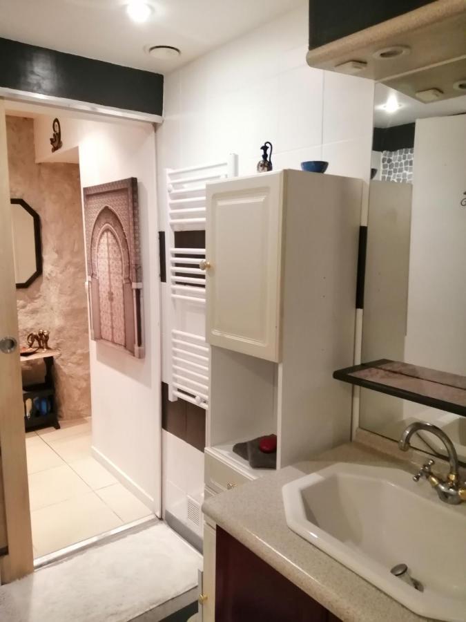 Bed and Breakfast Jacuzzi Massage Sur Rdv,Duo,Reiki,Californien, Reflexologie Plantaire, Et Bouteille Mousseux Offerte Ferolles Exterior foto